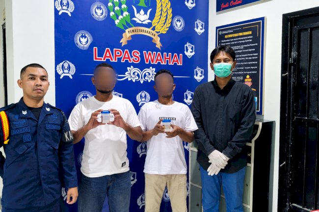 Komitmen Zero Narkoba, Lapas Wahai Tes Urine Dua Narapidana Pindahan