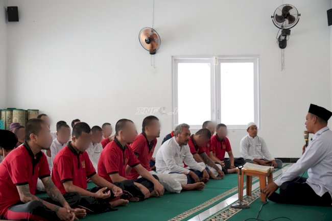 Teladani Hikmah Maulid Nabi, Lapas Besi Gelar Kajian bersama Warga Binaan