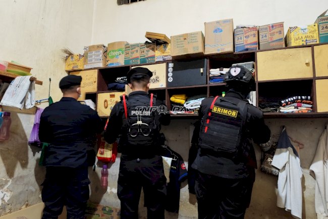 Deteksi Dini Gangguan Keamanan, Lapas Jember Gelar Razia Gabungan dan Tes Urine