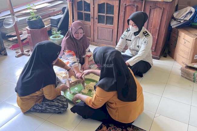 Rutan Barabai Kembali Gelar Pelatihan Pembuatan Keripik Singkong bagi Warga Binaan