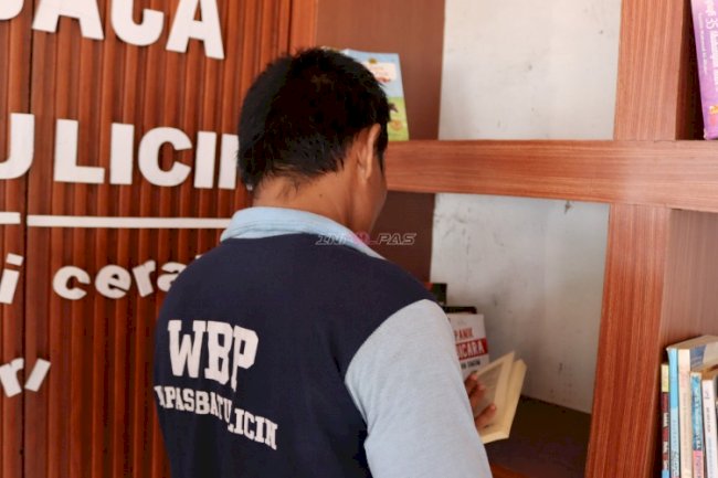 Tambahan 245 Buku Baru Perkaya Koleksi Pojok Baca Lapas Batulicin