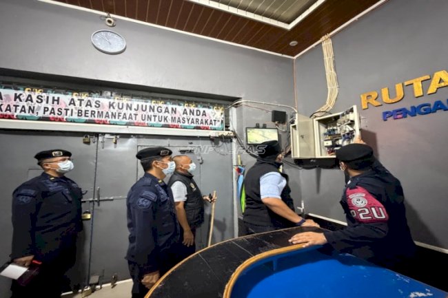 Karutan Tanjung Turun Langsung, Pastikan Keamanan dan Kondisi Warga Binaan di Malam Hari
