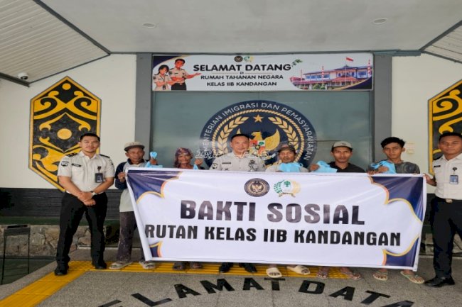 Peduli dan Berbagi, Rutan Kandangan Salurkan Bansos kepada Masyarakat yang Membutuhkan