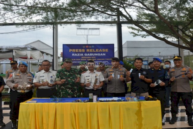 Sinergi Jaga Keamanan, Lapas Narkotika Muara Sabak Gelar Razia Gabungan bersama APH Tanjung Jabung Timur