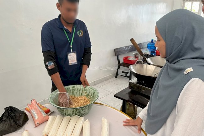 Lapas Sungailiat bersama BLK Babel Latih Warga Binaan Buat Roti dan Keripik Tempe