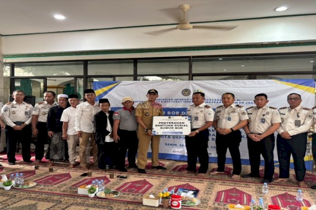 Lapas Kelas I Cipinang bersama UPT Pemasyarakatan DK Jakarta Serahkan Bantuan Sumur Bor di Masjid Nurul Yaqin