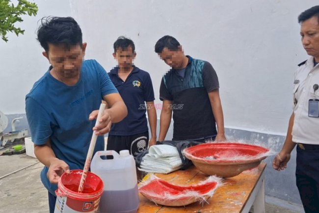 Dari Balik Lapas Palu, Warga Binaan Belajar Ubah Fiberglass Jadi Tempat Sampah