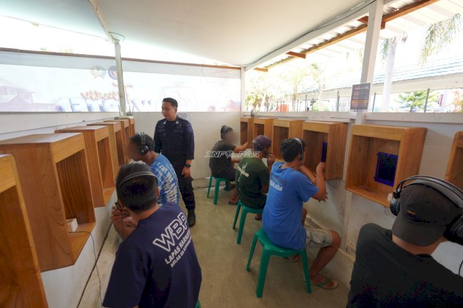Tetap Terhubung dengan Keluarga, Warga Binaan Lapas Narkotika Karang Intan Manfaatkan Layanan Wartelsuspas 