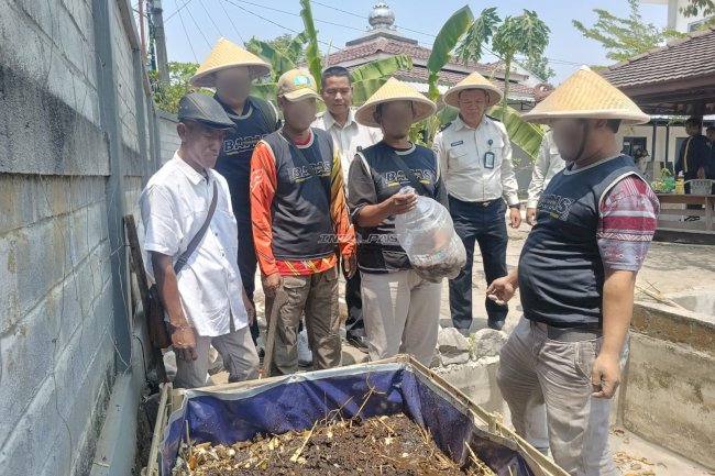 Bapas Klaten Gandeng Omah Belut Wukirsari Beri Bimbingan Budi Daya Belut bagi Klien