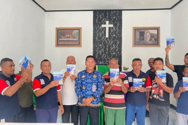Awali Oktober, Lapas Wahai Perkuat Rohani Warga Binaan Kristiani lewat Pembagian Buku Renungan Harian