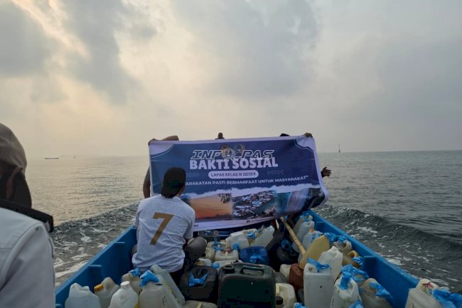 Hari Kesaktian Pancasila, Lapas Geser Kembali Salurkan Air Bersih ke Desa Keffing