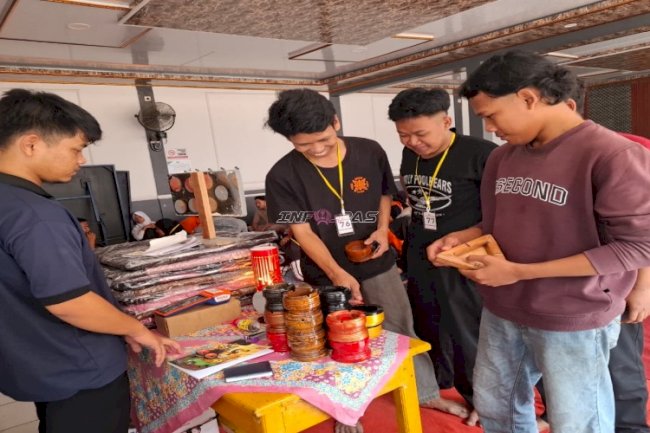 Lapas Brebes Pamerkan Karya Warga Binaan, Dari Gantungan Kunci hingga Lampu Hias