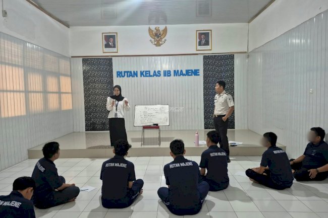 Tingkatkan Keterampilan, Rutan Majene Hadirkan Kelas Bahasa Inggris bagi Warga Binaan