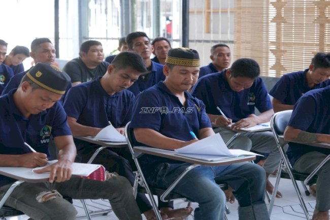 Pelajaran PKn Bekali Warga Binaan Lapas Narkotika Karang Intan dengan Pemahaman Norma Kehidupan