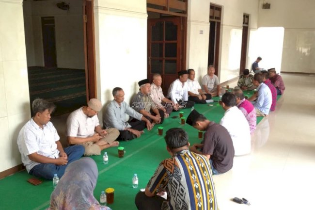 Kawal Pelaksanaan Putusan Pengadilan, PK Bapas Klaten Dampingi Anak Jalani Pelayanan Masyarakat 