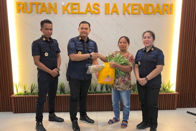 Rutan Kendari Salurkan Bansos untuk Keluarga Warga Binaan, Wujud Kepedulian dan Kebersamaan