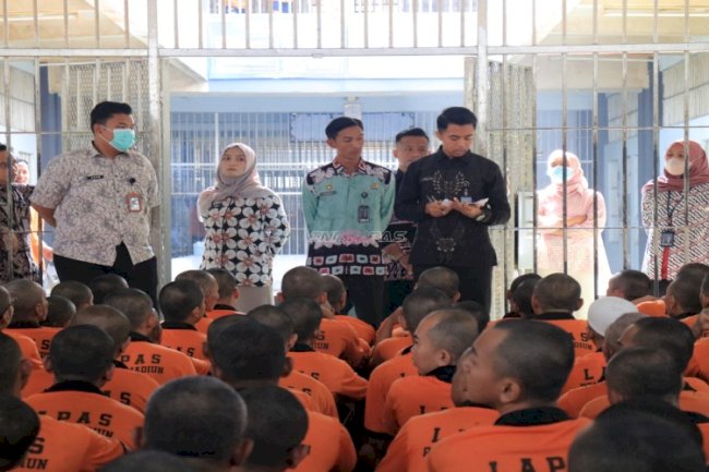 Peduli Kesehatan Sejak Awal, Tim Medis Lapas Pemuda Madiun Periksa Warga Binaan Mapenaling