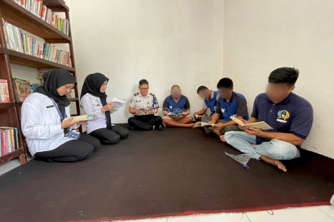 Pilih Buku Sesuai Minat, Warga Binaan Lapas Tanjung Pupuk Minat Baca