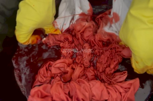 Lestarikan Kain Khas Kalimantan Selatan, Warga Binaan Lapas Kotabaru Tekuni Pembuatan Sasirangan