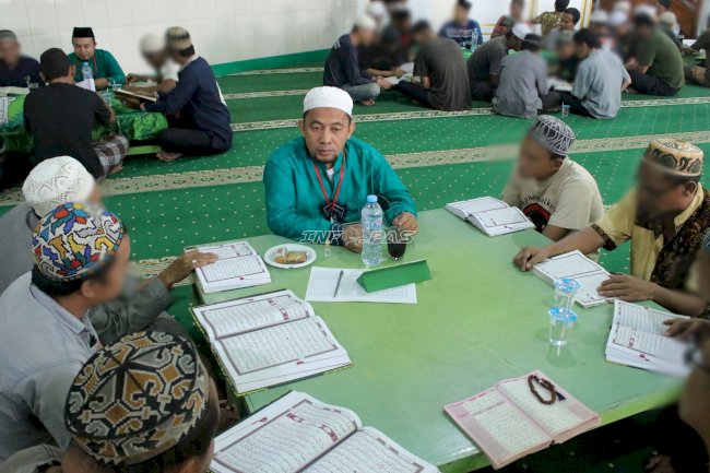 Lapas Banjarmasin Gelar Pembelajaran Tahsin, Warga Binaan Perbaiki Bacaan Al-Qur’an