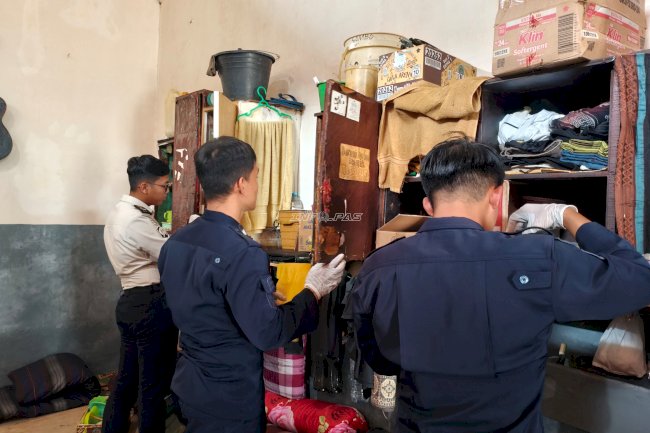 Jaga Keamanan Kamar Hunian, Lapas Jember Gelar Razia Humanis 