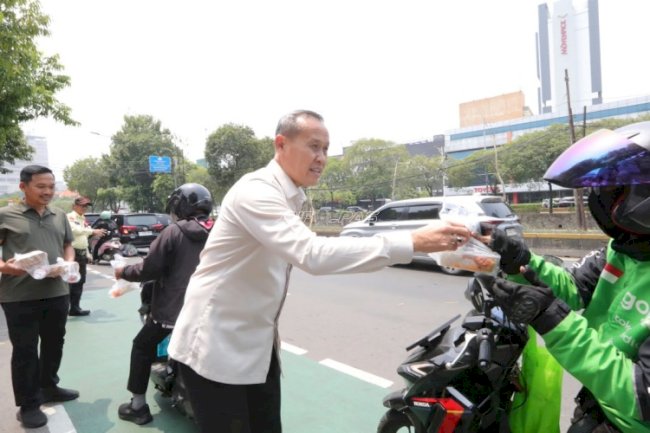 Ditjenpas Bagikan 500 Paket Makanan, Perkuat Kepedulian Sosial melalui Kamis Berkah