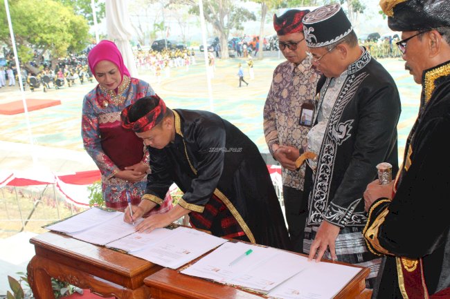 Hadiri HUT Ke-485 Kota Baubau, Kepala Bapas Teken Dua PKS dengan Pemda