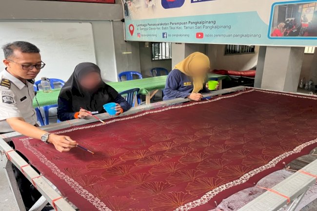 Bukan Sekadar Membatik, Warga Binaan Lapas Perempuan Pangkalpinang Belajar Mandiri dan Berkarya