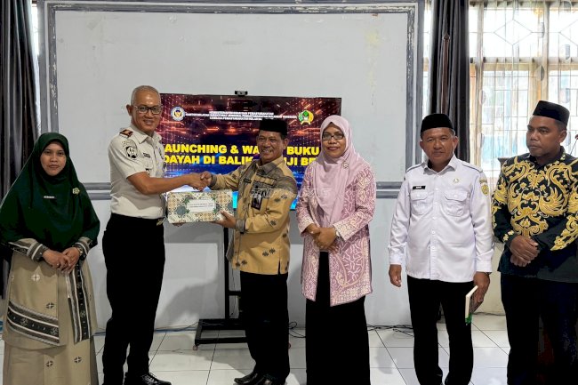 Lapas Baubau Terima Wakaf Mushaf Al-Qur’an dari Kemenag Kota Baubau