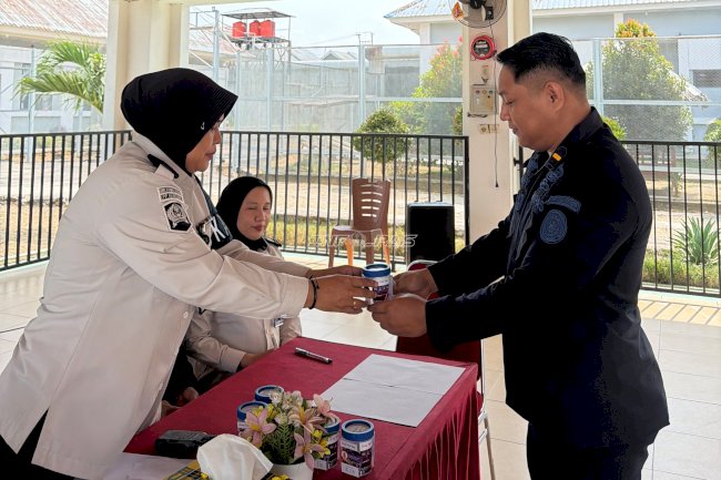 Tes Urine Pegawai dan Warga Binaan, Lapas Perempuan Kendari Perkuat Komitmen Zero Halinar