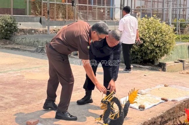 Perkuat Sinergi, Lapas Leok Perkenalkan Hasil Karya Warga Binaan kepada Kajari Buol