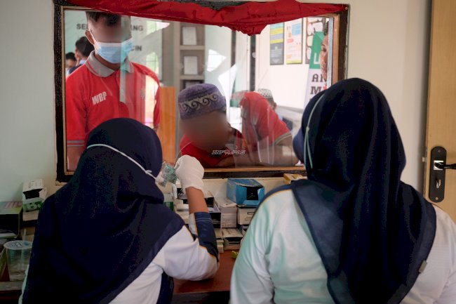 Pastikan Kebutuhan Kesehatan Warga Binaan, Lapas Batulicin Lakukan Pemeriksaan Rutin