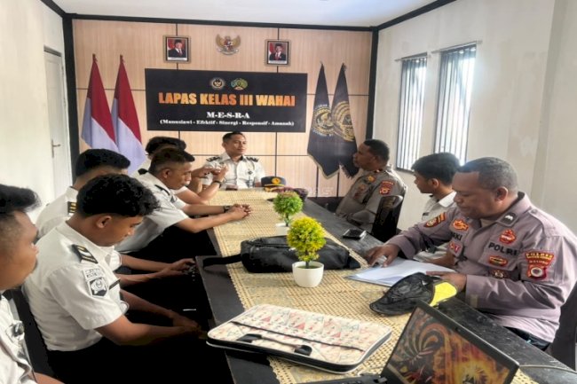Perkuat Sinergi APH, Lapas Wahai Terima Kunjungan Binkorpolsus dari Polsek Wahai