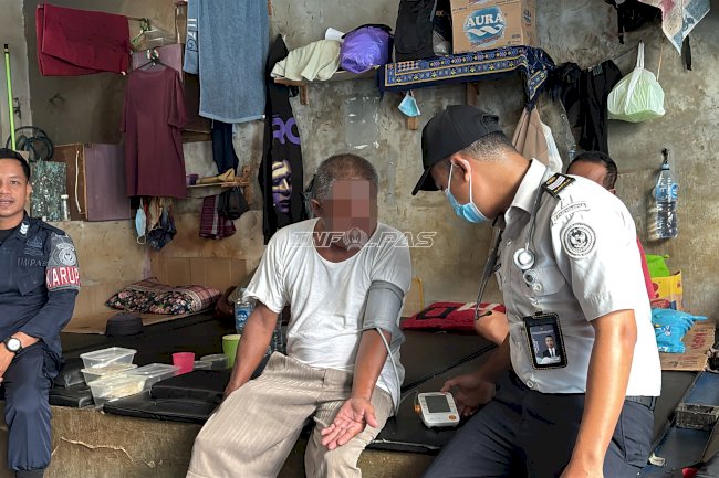 Sapa Kasih, Lapas Batulicin Pantau Kesehatan Warga Binaan Lansia