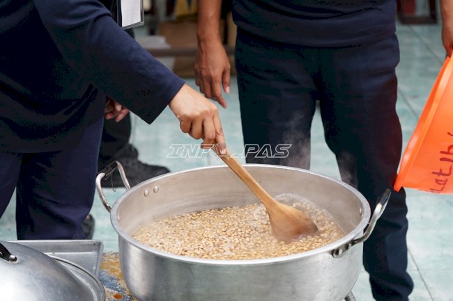 Belajar Bikin Tempe, Warga Binaan Lapas Perempuan Malang Disiapkan Punya Bekal Usaha