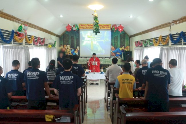 Ibadah Gereja Katolik di Lapas Banjarmasin, Warga Binaan Diajak Maknai Kekuatan Doa