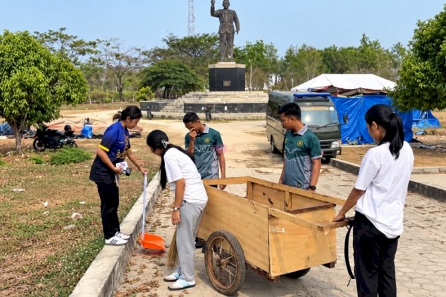 Semangat Kebersamaan, Lapas Saumlaki Gotong Royong Bersihkan Taman Kota