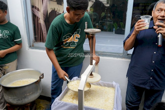 20 Warga Binaan Lapas Perempuan Malang Belajar Membuat Tahu Organik