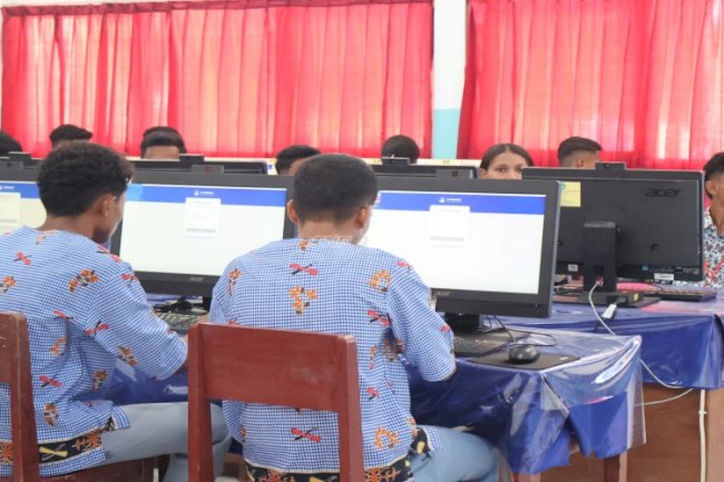 Petugas LPKA Ambon Dampingi Anak Binaan Ikuti Uji Kompetensi