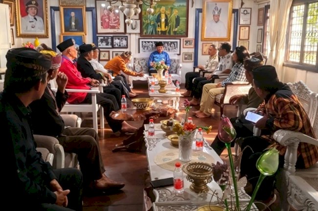 Silaturahmi dengan Sultan Buton, Kabapas Baubau Paparkan Program Kelayan Binter dan Rencana Kerja Sama