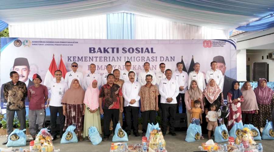 Kemenimipas Gelar Baksos untuk Empat Desa Terdampak Banjir di Karawang
