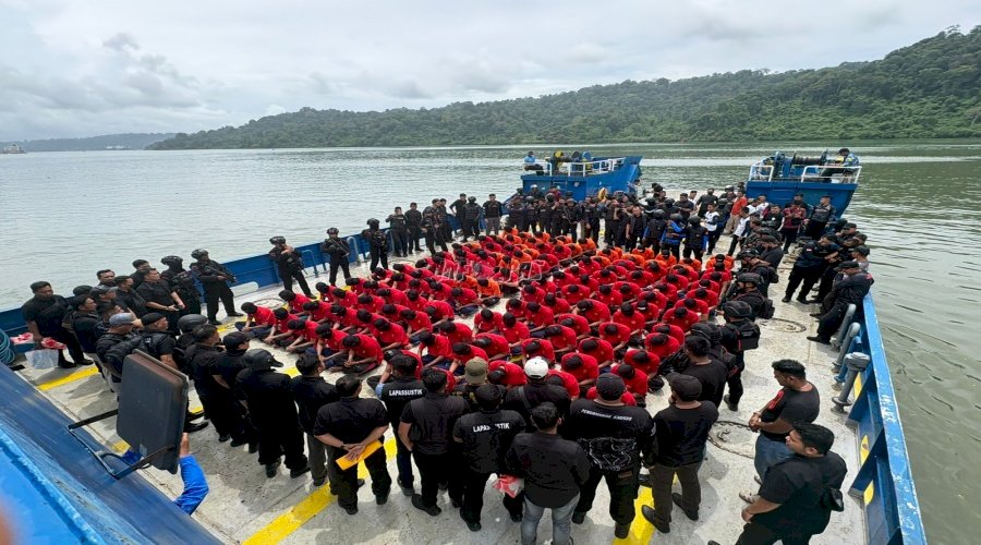 Ditjenpas Kembali Pindahkan 130 Narapidana High Risk ke Nusakambangan